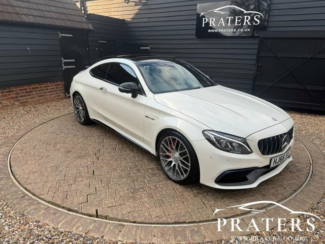Mercedes-Benz C Class C63 V8 Biturbo Amg White