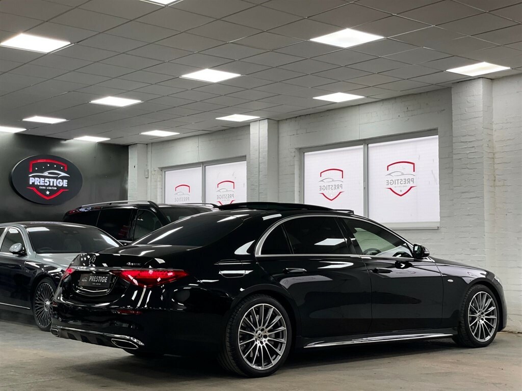 Mercedes-Benz S Class Saloon Black #3