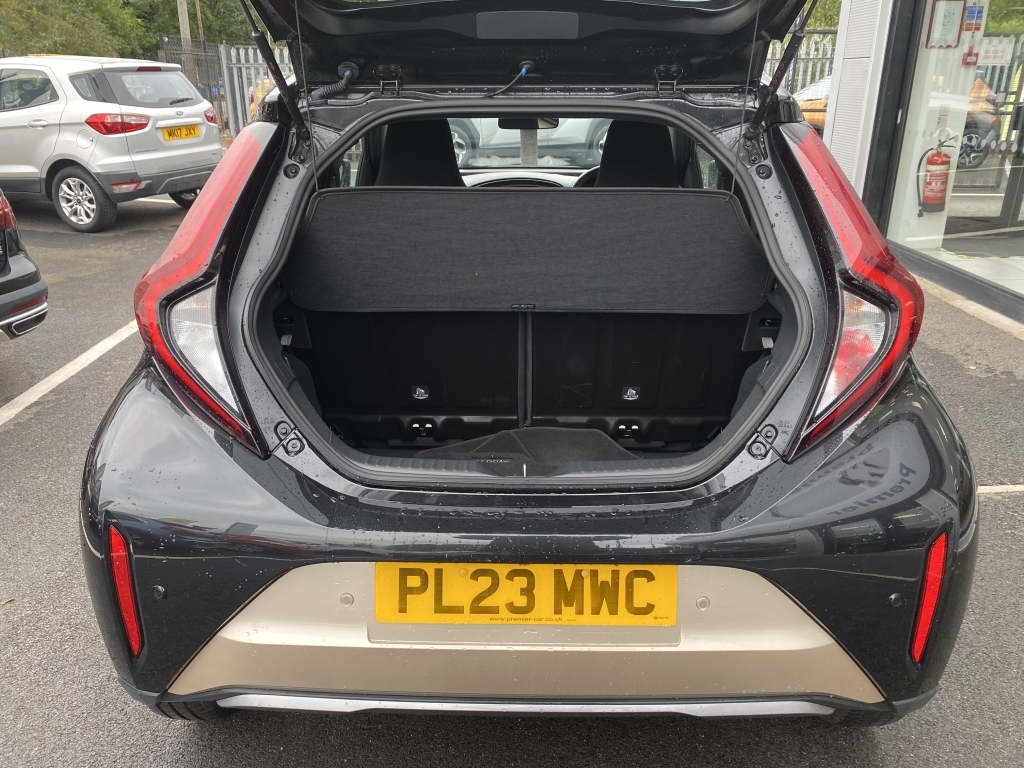 Toyota Aygo X 1.0 Vvt-i Exclusive PL23MWC Beige #6
