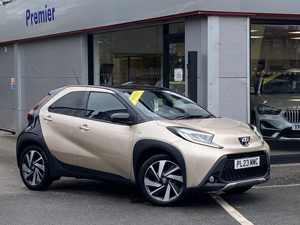 Toyota Aygo X 1.0 Vvt-i Exclusive Beige
