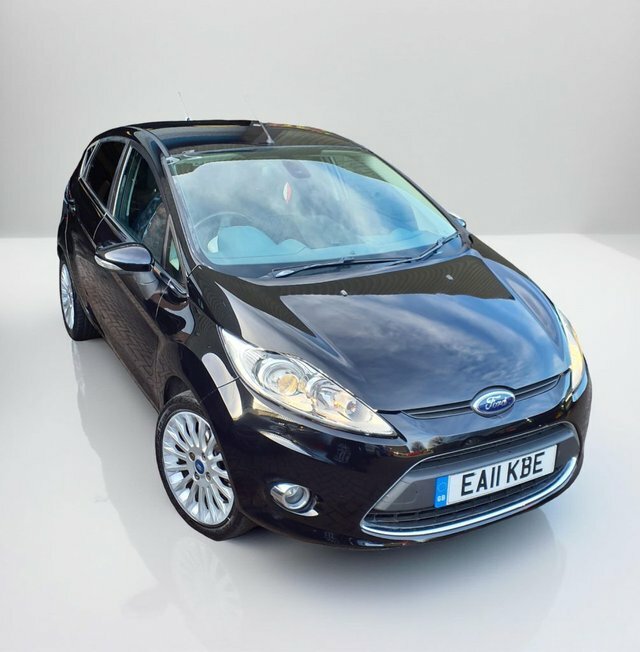 Ford Fiesta 1.4 Titanium Hatchback 154 G EA11KBE Black