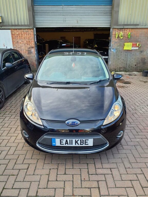 Ford Fiesta 1.4 Titanium Hatchback 154 G EA11KBE Black #2