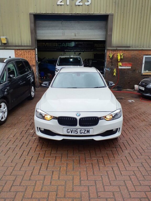 BMW 3 Series 2.0 318D Blueperformance Se Touring Aut GV15GZM White #2