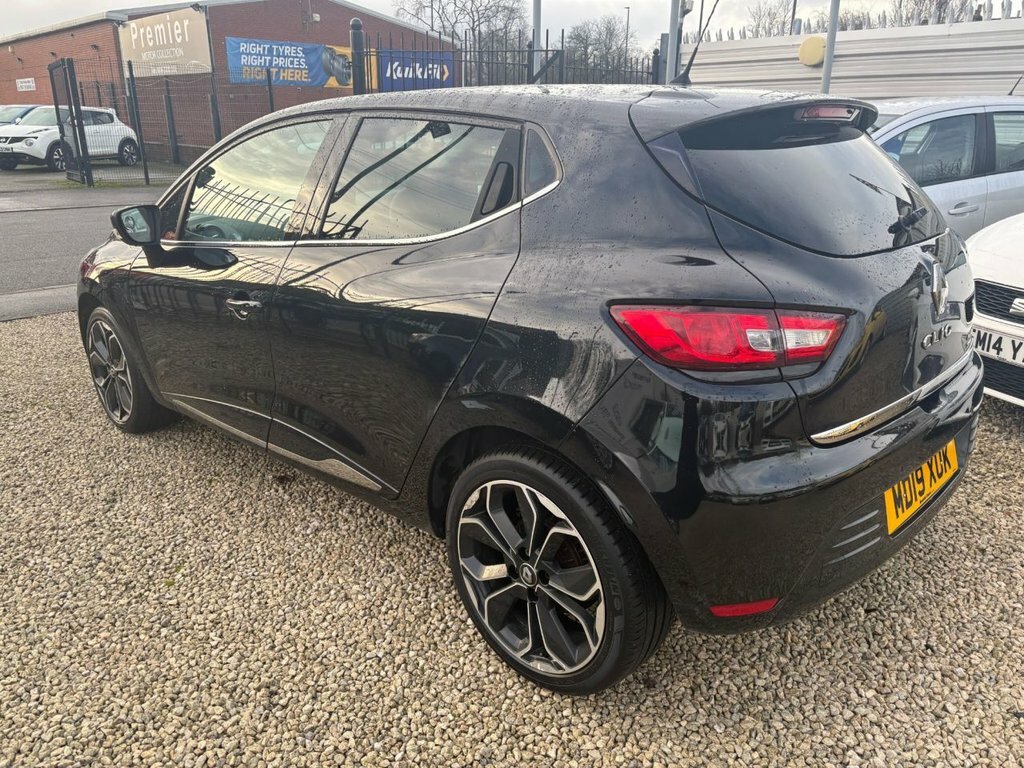 Renault Clio 1.5L Iconic MD19XUK Black #4