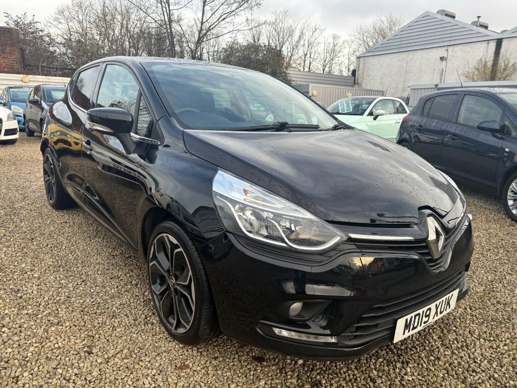 Renault Clio 1.5L Iconic MD19XUK Black