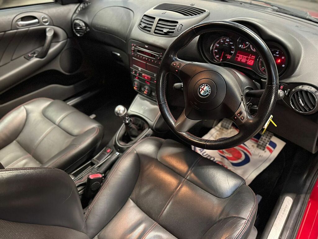 Alfa Romeo GT 1.9 Jtdm 16V Cloverleaf Black #8
