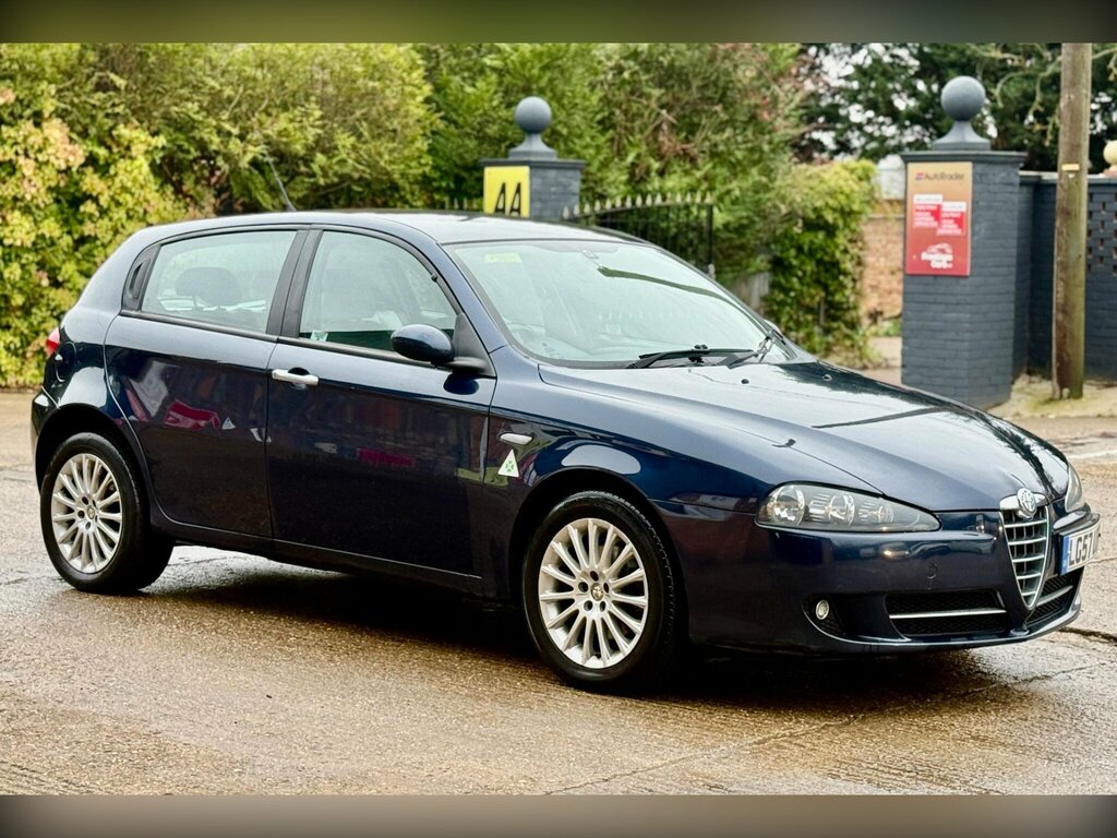 Alfa Romeo 147 1.9 Jtdm Lusso Grey #1
