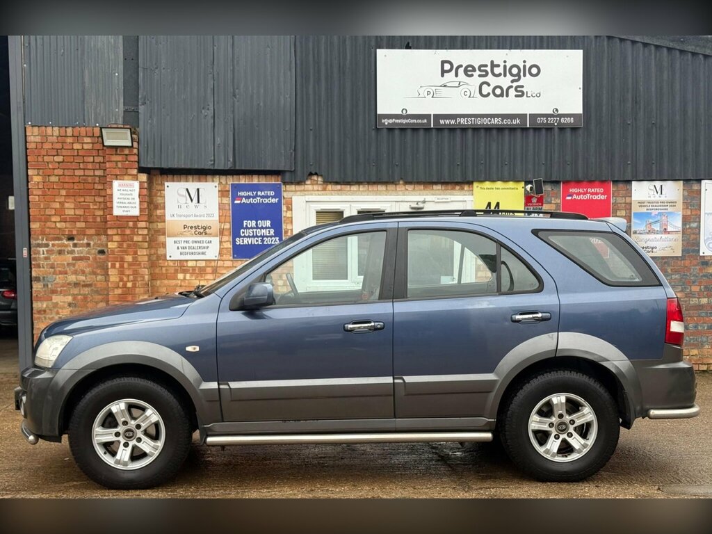 Kia Sorento Suv Black #4