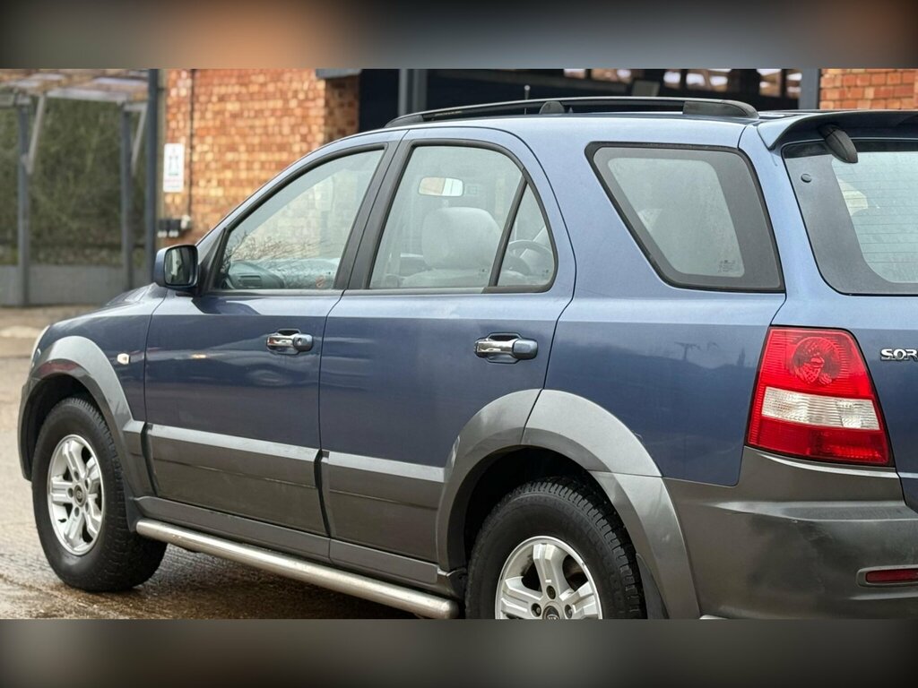 Kia Sorento Suv Black #28