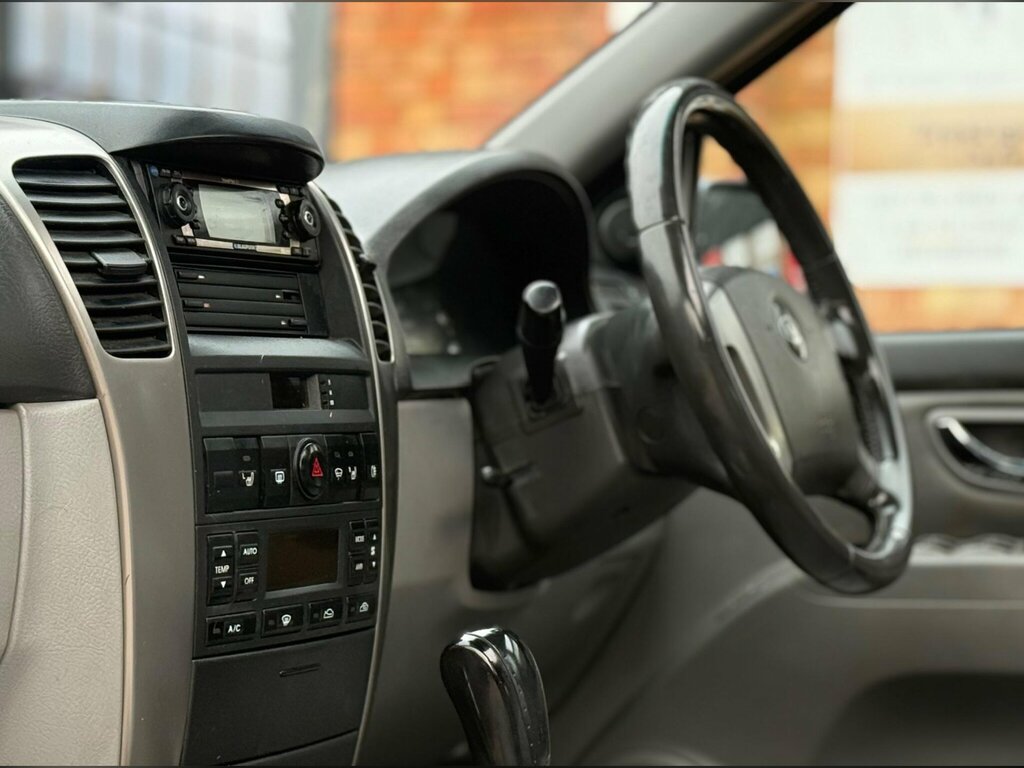 Kia Sorento Suv Black #12