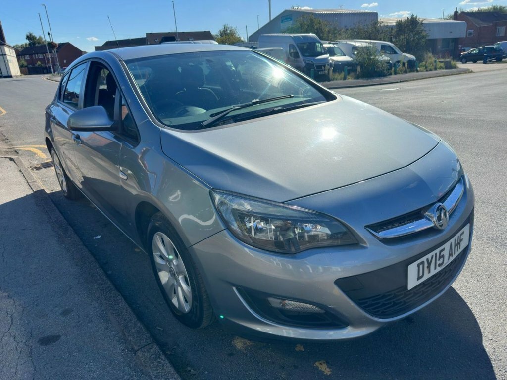 Vauxhall Astra 1.6L Design DY15AHF Silver #4