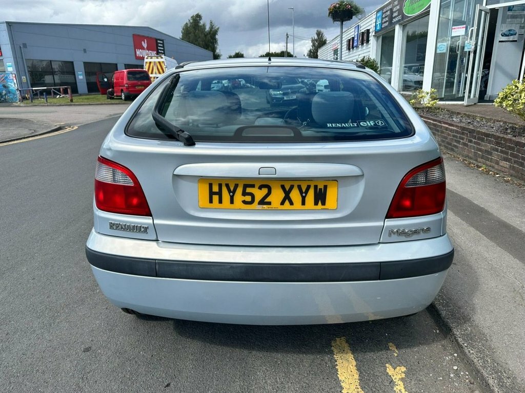 Renault Megane 1.6 16V Dynamique Silver #6
