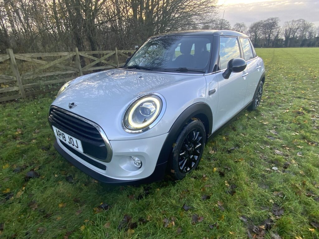 Mini Hatch 5dr Petrol Manual Hatchback White