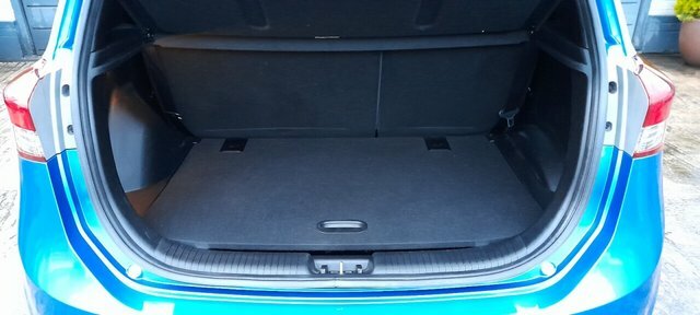 Hyundai Ix20 1.4 Blue Drive Se Hatchback Euro DF65CTX Blue #4