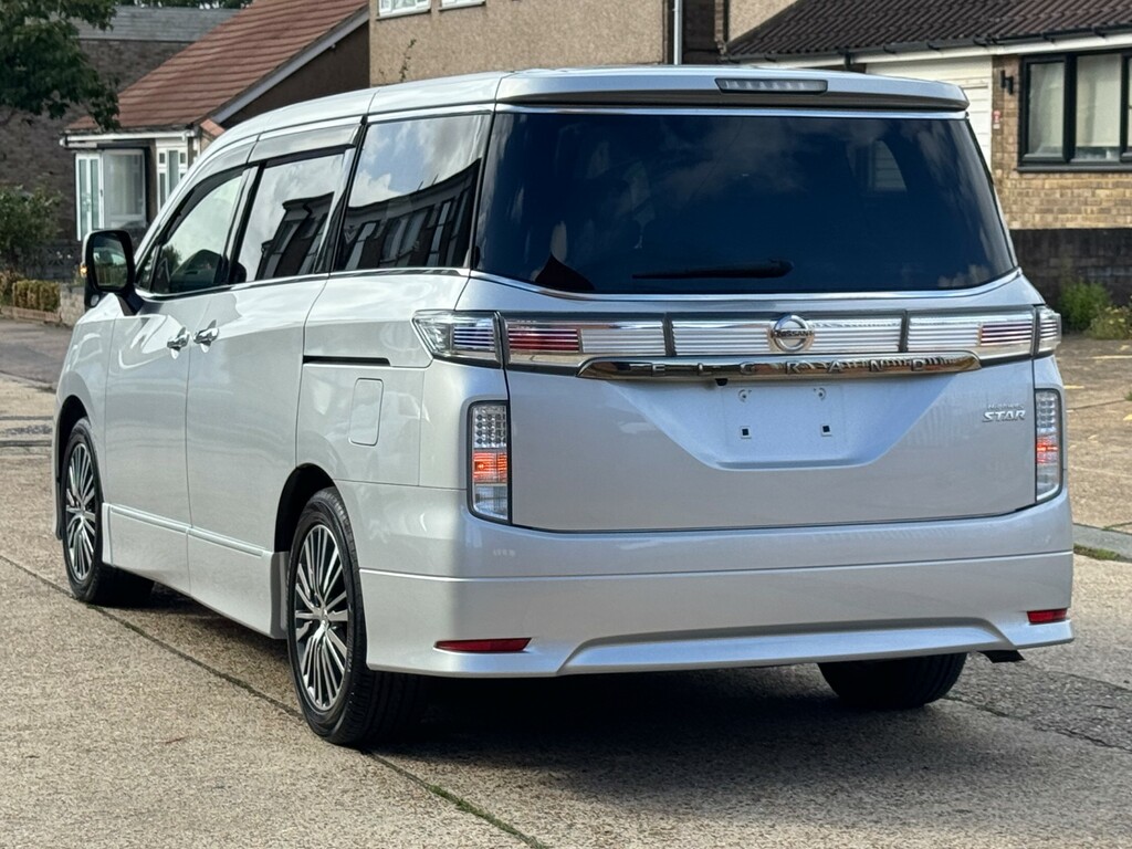 Nissan Elgrand Nissan Elgrand Highwaystar Star 3.5 17 Silver #4