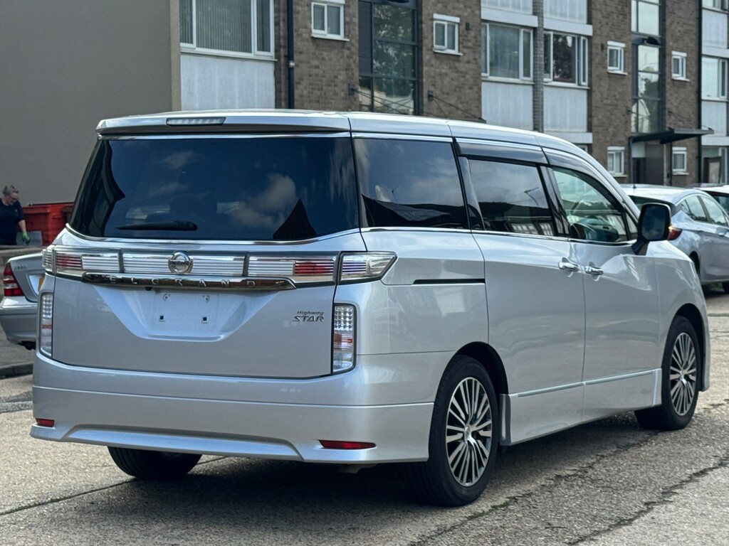 Nissan Elgrand Nissan Elgrand Highwaystar Star 3.5 17 Silver #6