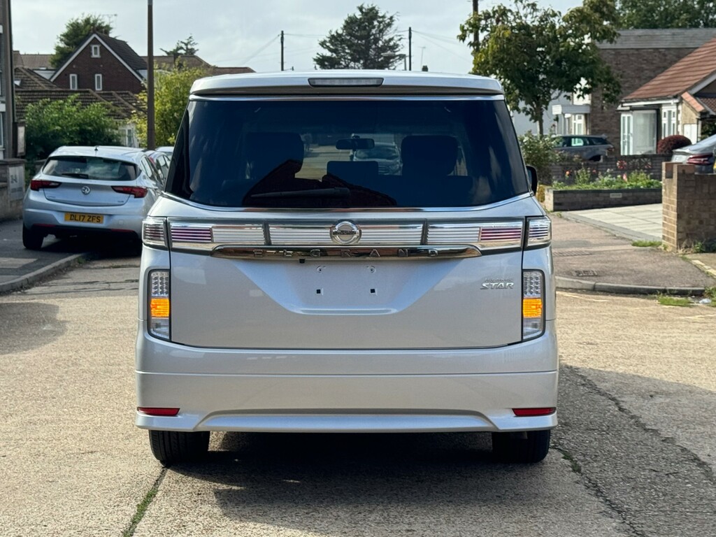 Nissan Elgrand Nissan Elgrand Highwaystar Star 3.5 17 Silver #5