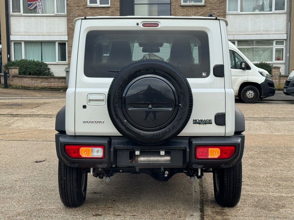 Suzuki Jimny Suzuki Jimny Nomade Allgrip 4Wd 1.5L LX25BXU White #5