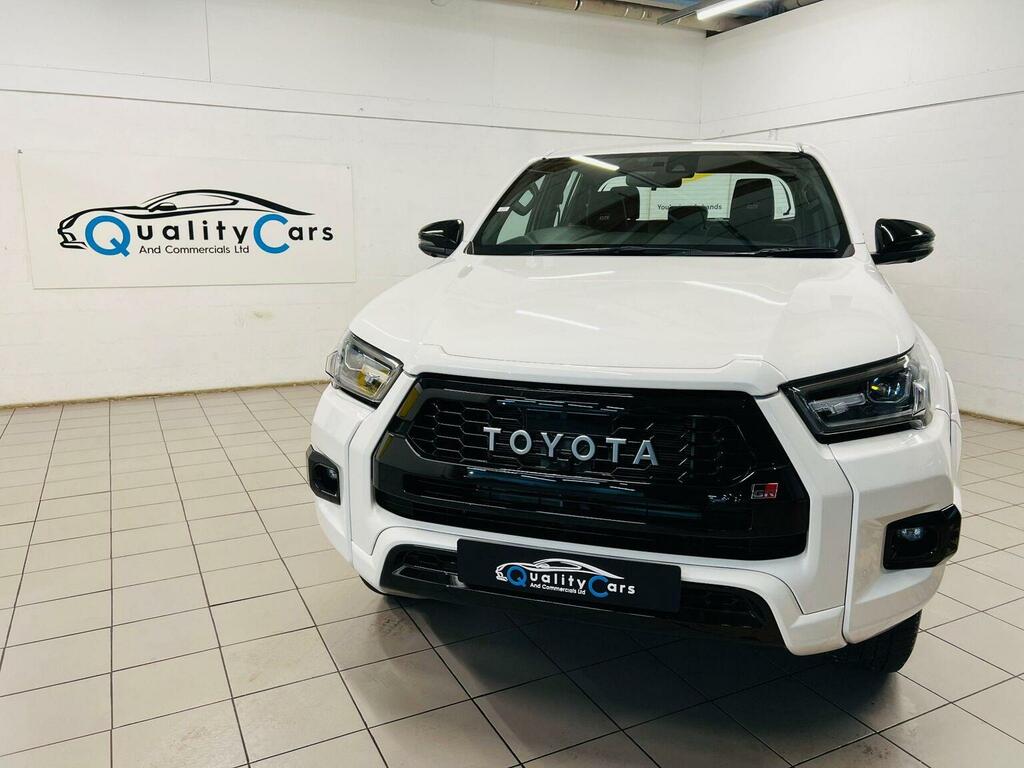 Toyota HILUX 2.8 D-4d Gr Sport Pickup Double Cab Aut White #5