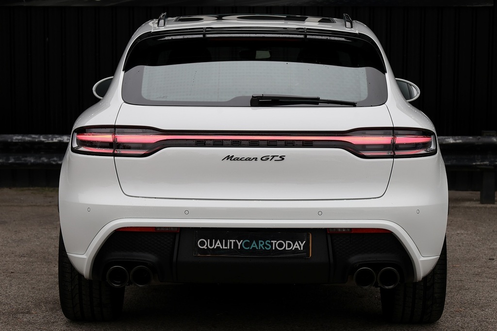 Porsche Macan Macan Gts White #4