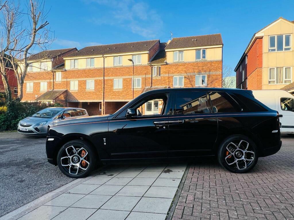 Rolls-Royce Cullinan 6.75 V12 Black Badge Suv Black #5