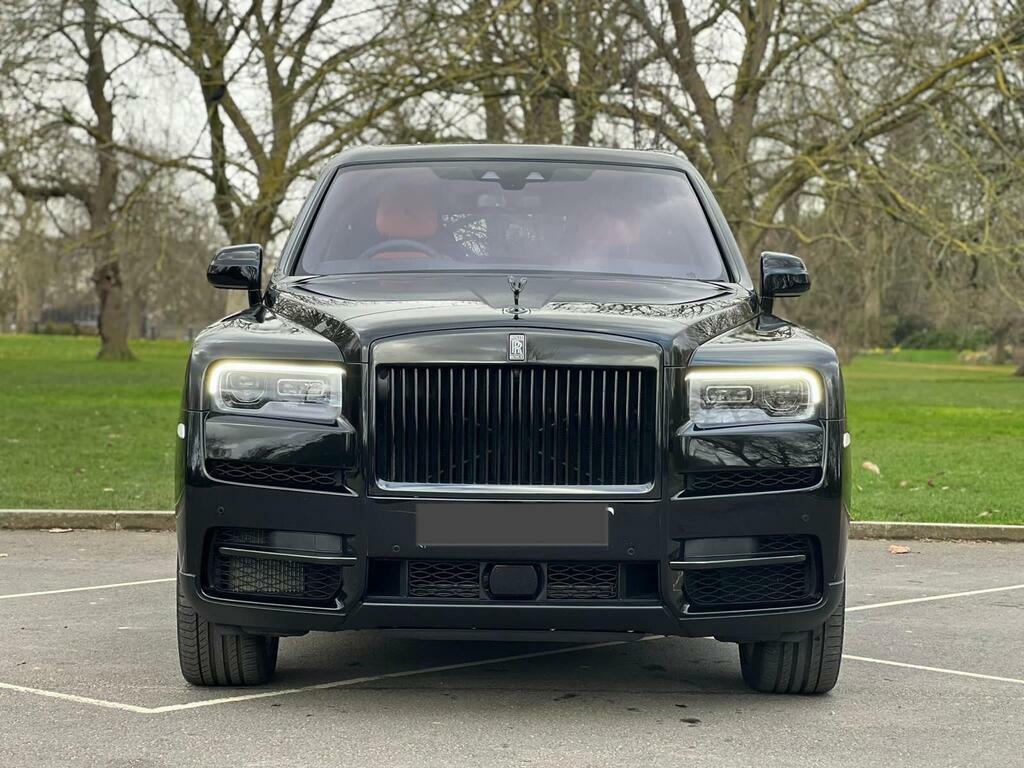 Rolls-Royce Cullinan 6.75 V12 Black Badge Suv Black #2