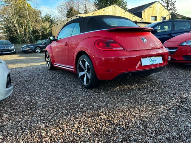 Volkswagen Beetle 1.6 Tdi Bluemotion Tech Design Cabriolet Diese Red #3