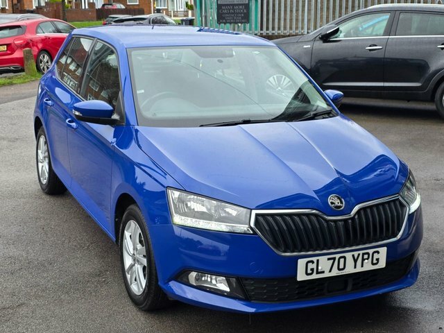 Skoda Fabia 2020 1.0 Se Hatchback Euro 6 S GL70YPG Blue #4