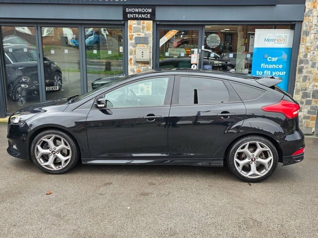 Ford Focus 2017 2.0T Ecoboost St-2 Hatchback Manua AV67HCL Black #2