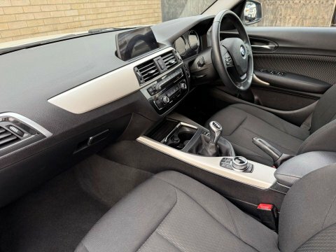 BMW 1 Series 1.5 116D Se YF67GDZ White #2