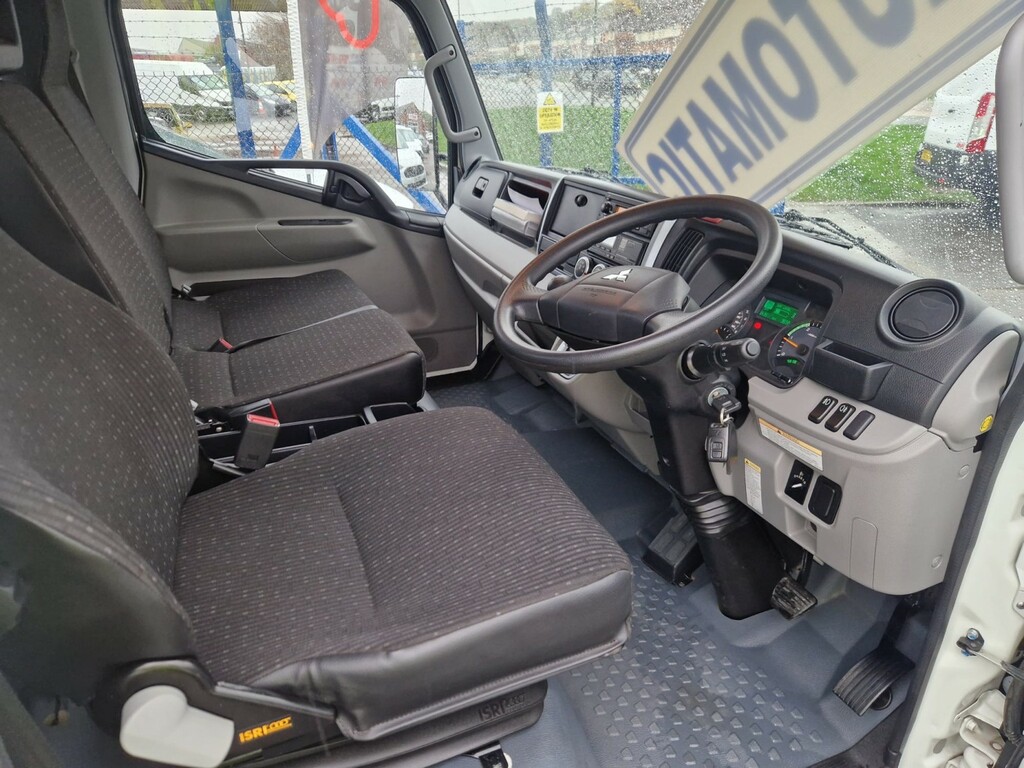 Mitsubishi Fuso Canter 3C15 25 Cc White #4