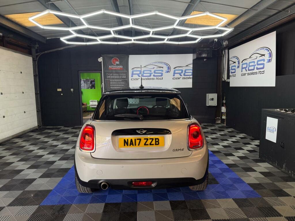 Mini Hatch 1.5 Cooper 3-Door Hatch 2017 NA17ZZB Silver #4