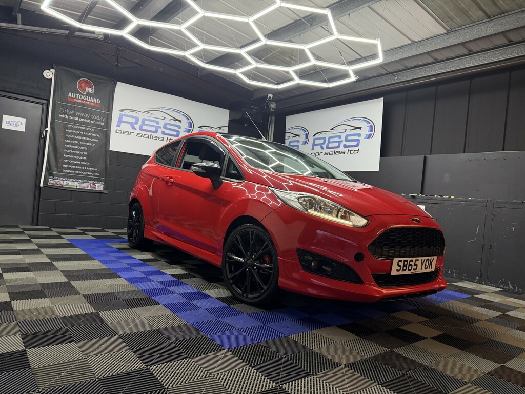 Ford Fiesta 1.0 T Ecoboost Zetec S 2015 Red