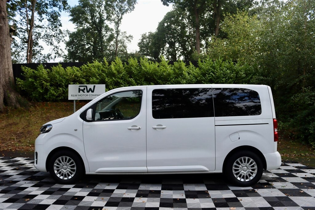 Toyota Verso Proace Vip L2 D-4d #1