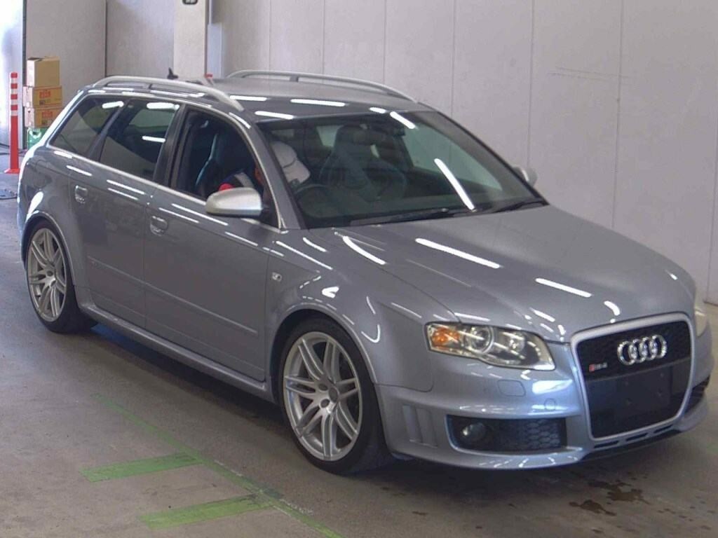 Audi RS4 Avant V8 Quattro Avant White #1