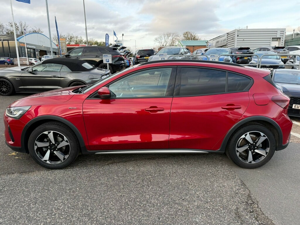 Ford Focus Focus Hatchback 1.0 Ecoboost Hybrid Mhev 155 Activ EN23HXV Red #4