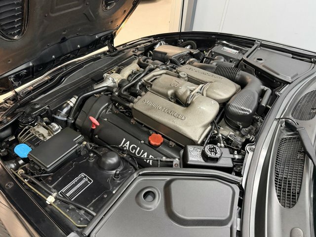 Jaguar XKR Coupe Silver #54