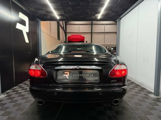 Jaguar XKR Coupe Silver #37