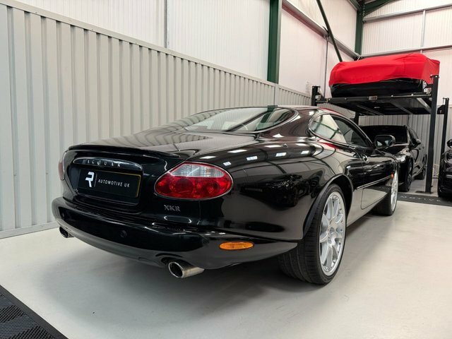 Jaguar XKR Coupe Silver #40