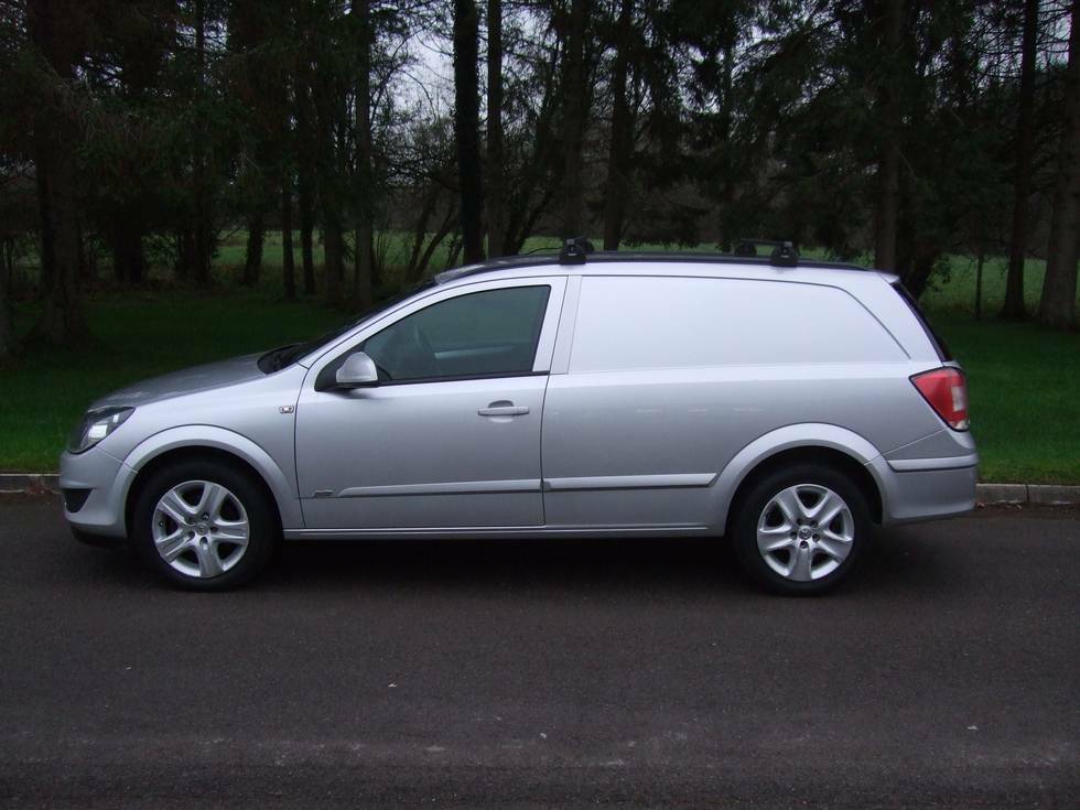 Vauxhall Astra Sportive Cdti LP12RVW Silver #2