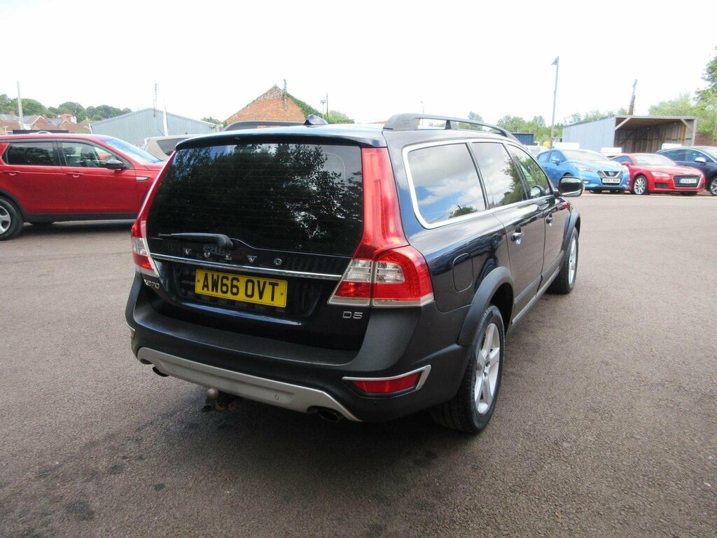 Volvo XC70 Xc70 D5 Awd A White #6