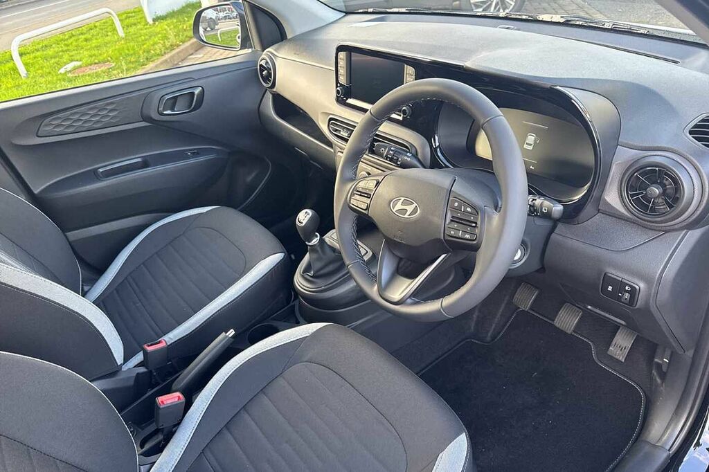 Hyundai I10 1.0 63 Advance Nav FV75WMD Black #6