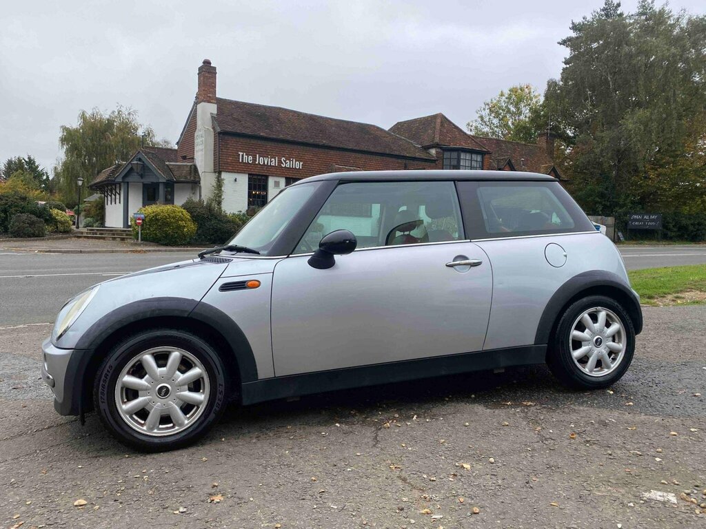 Mini Hatch 1.6 Cooper Euro 3 Silver