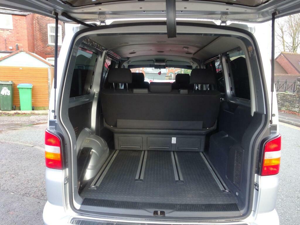 Volkswagen Caravelle 2.5 Executive Tdi Black #34