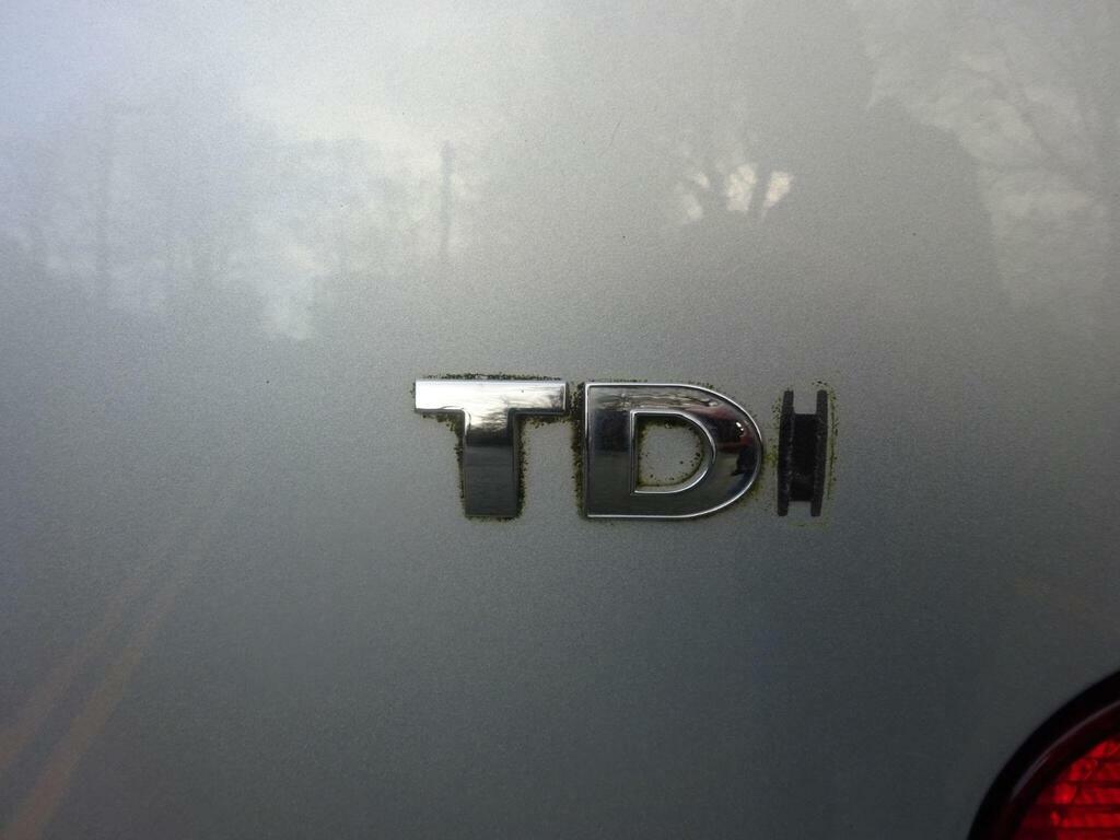 Volkswagen Caravelle 2.5 Executive Tdi Black #38