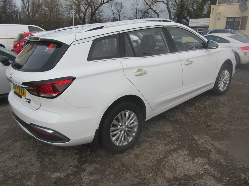 MG MG5 Estate AP71ETA White #6