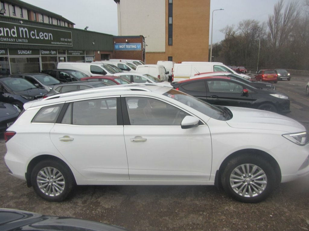 MG MG5 Estate AP71ETA White #5