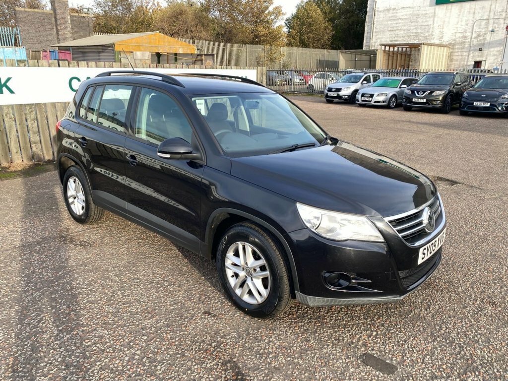 Volkswagen Tiguan 2L S Black