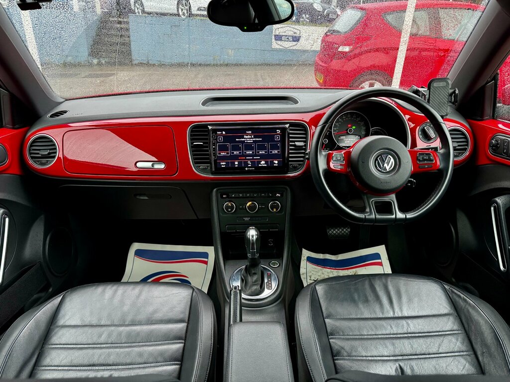 Volkswagen Beetle Hatchback White #3