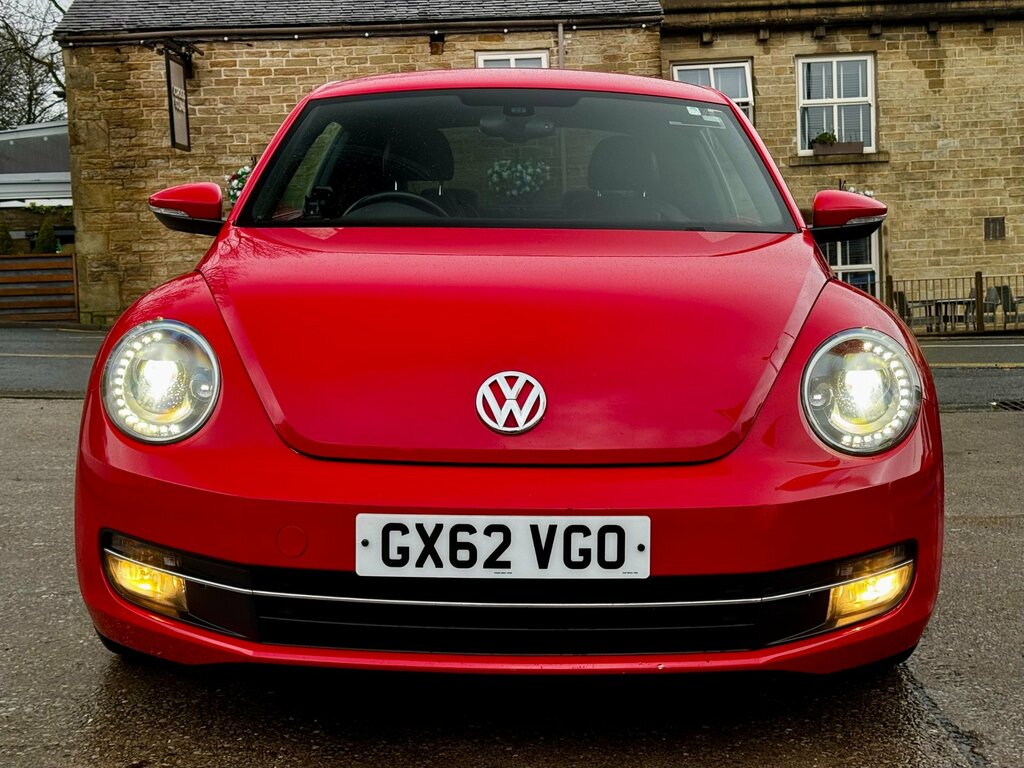 Volkswagen Beetle Hatchback White #33